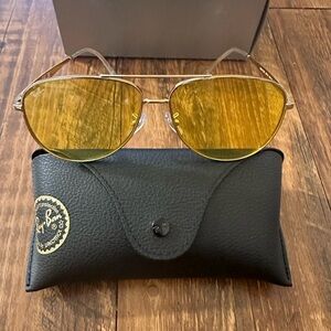 Ray-Ban aviators RB3712d Yellow Golden frame